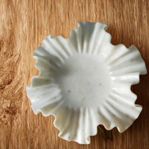 H1005 - Handcarved Marble Flower