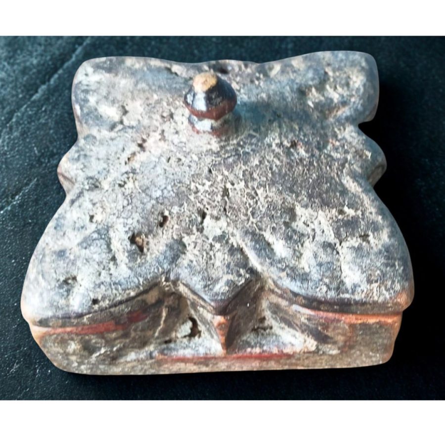 B1006 - Old Wooden Tikka Box