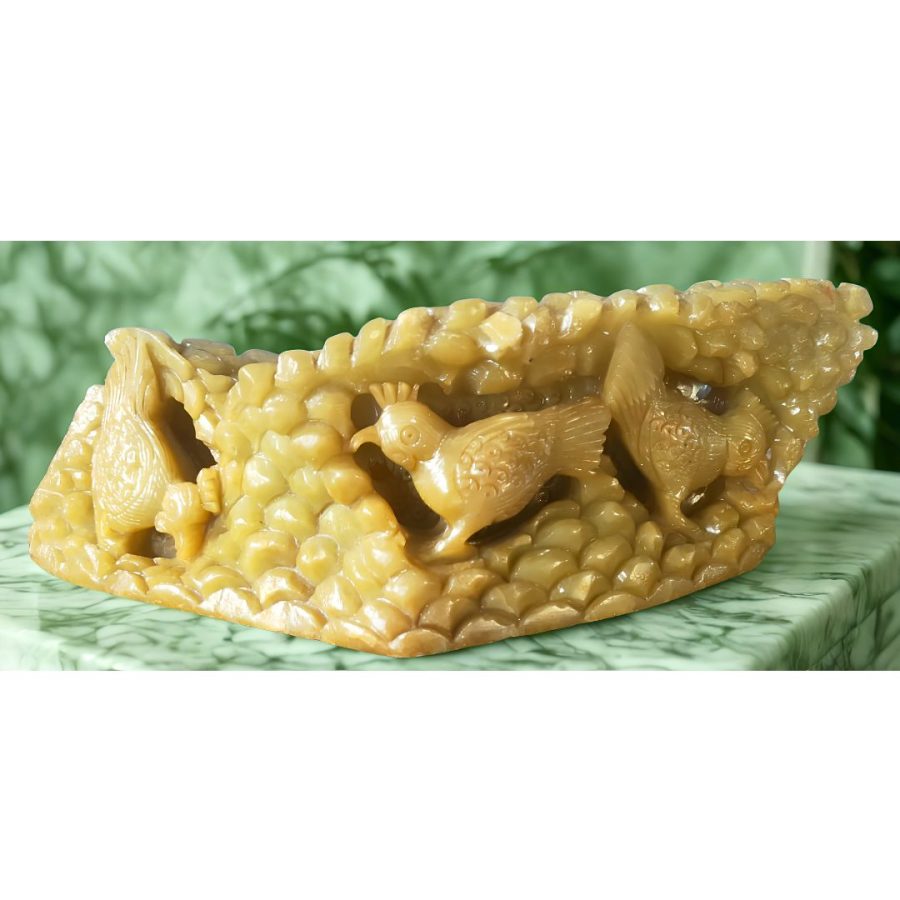 J1009 - Beewax Jade Crystal Hens